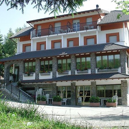 Albergo Moderno & Spa Fuipiano Valle Imagna Exteriör bild