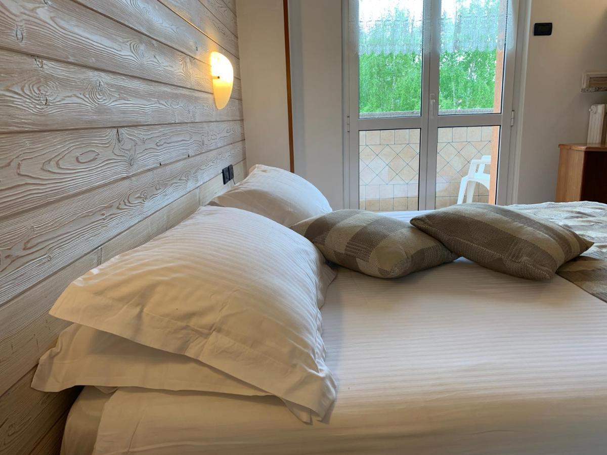 Albergo Moderno & Spa Fuipiano Valle Imagna Exteriör bild