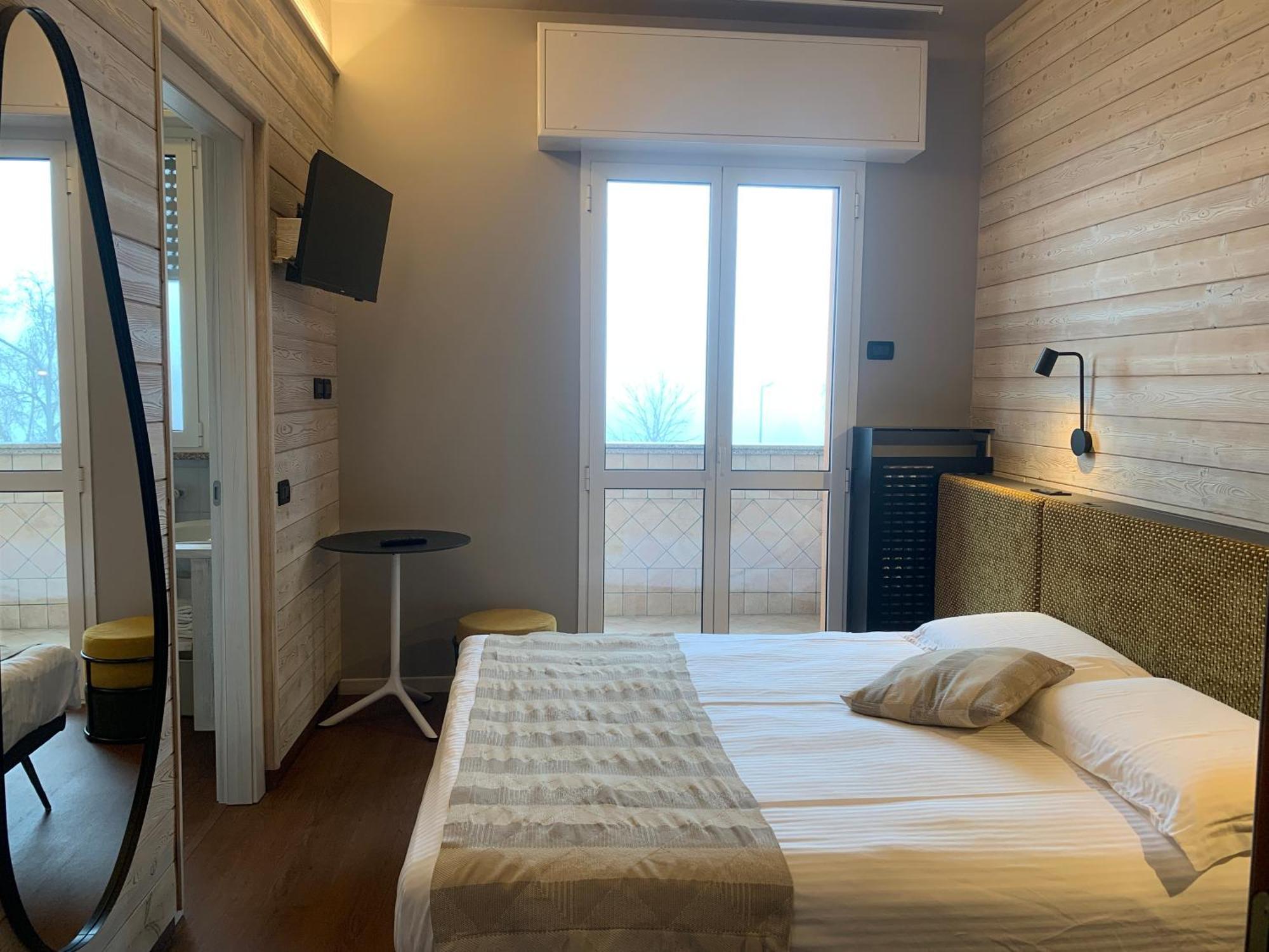 Albergo Moderno & Spa Fuipiano Valle Imagna Exteriör bild