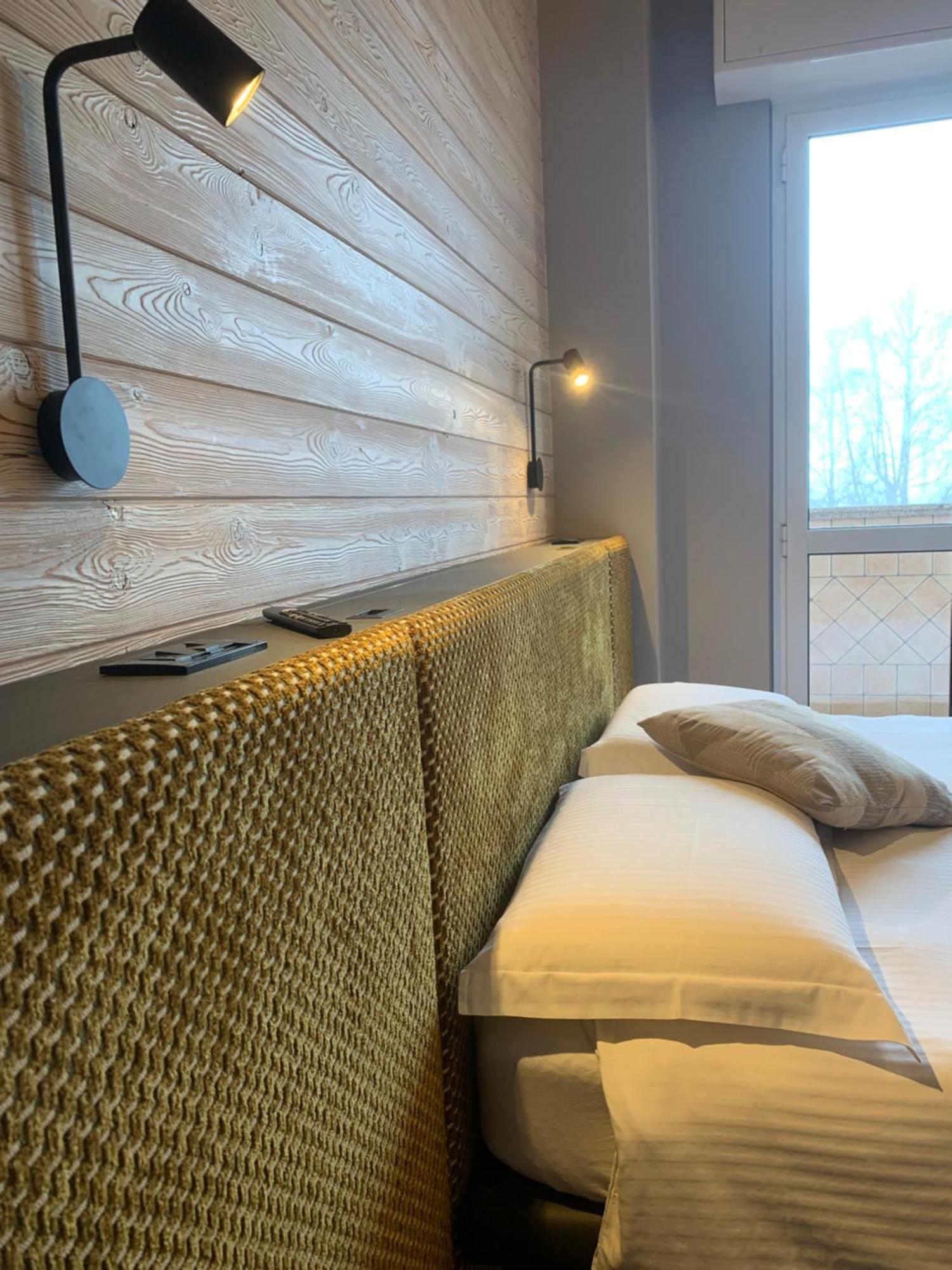 Albergo Moderno & Spa Fuipiano Valle Imagna Exteriör bild