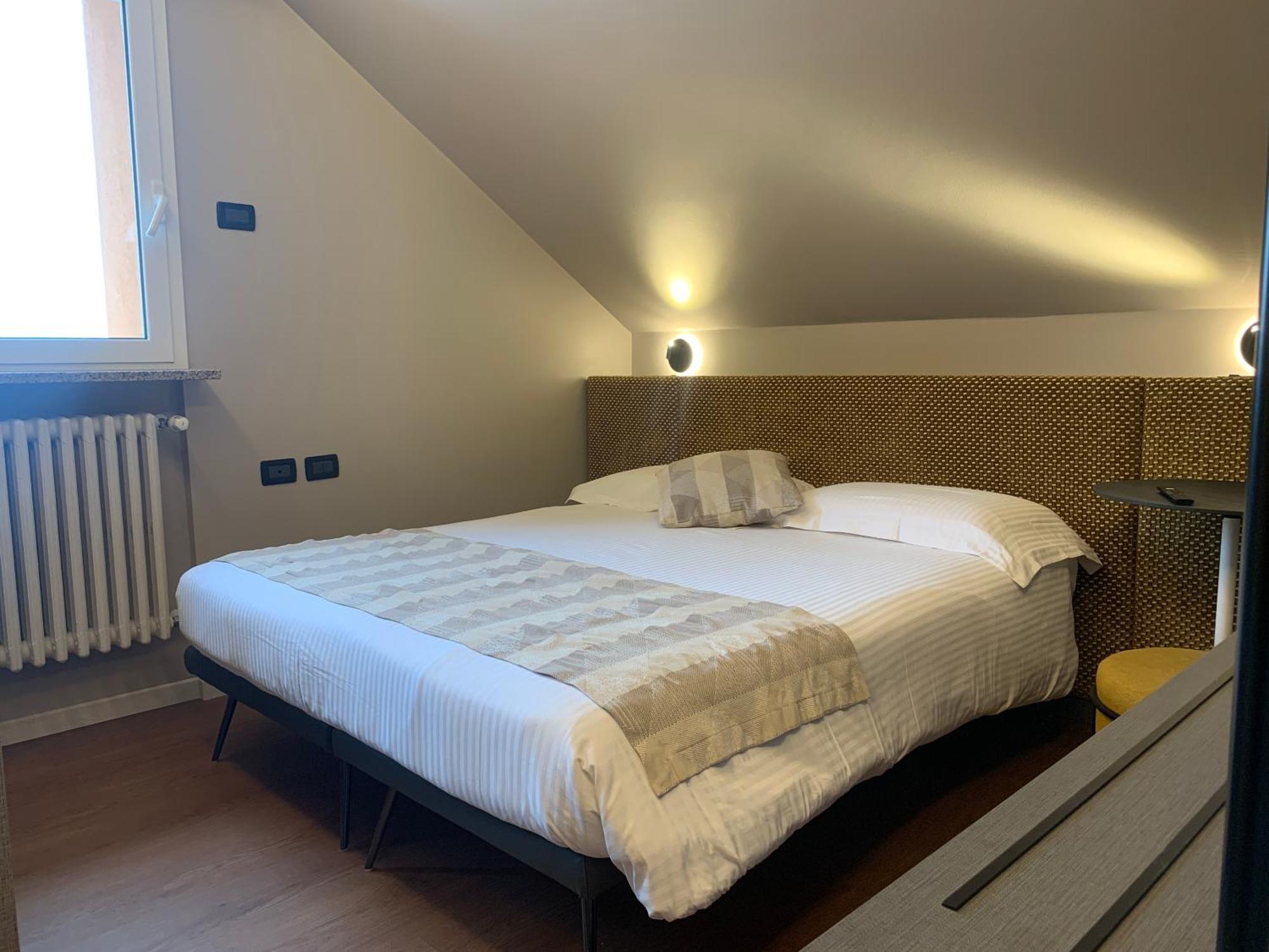 Albergo Moderno & Spa Fuipiano Valle Imagna Exteriör bild