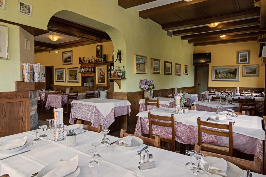 Albergo Moderno & Spa Fuipiano Valle Imagna Exteriör bild