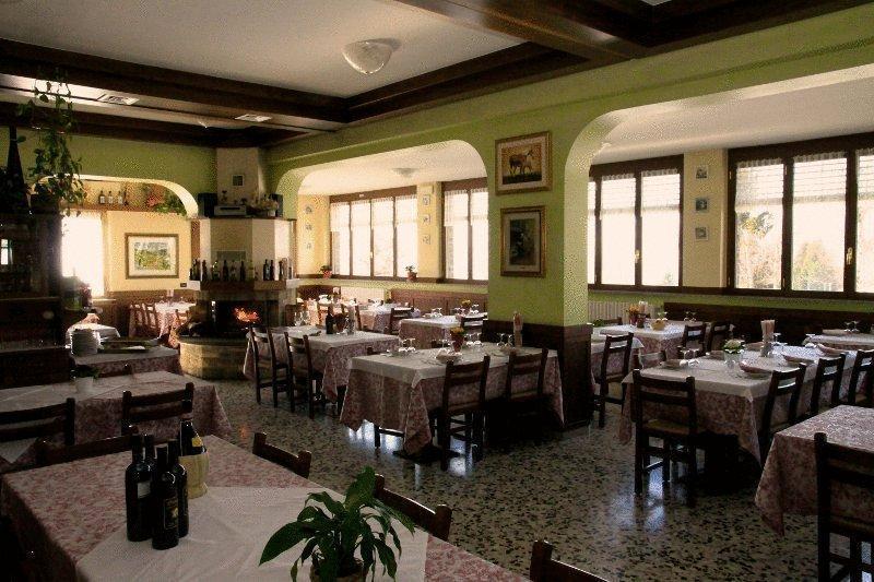 Albergo Moderno & Spa Fuipiano Valle Imagna Exteriör bild