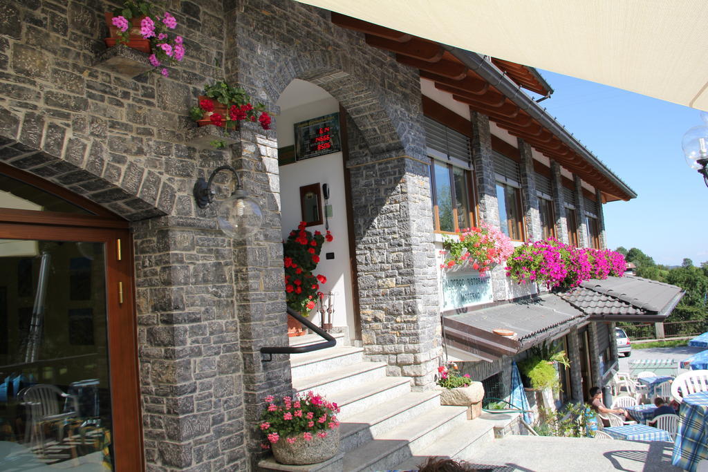 Albergo Moderno & Spa Fuipiano Valle Imagna Exteriör bild